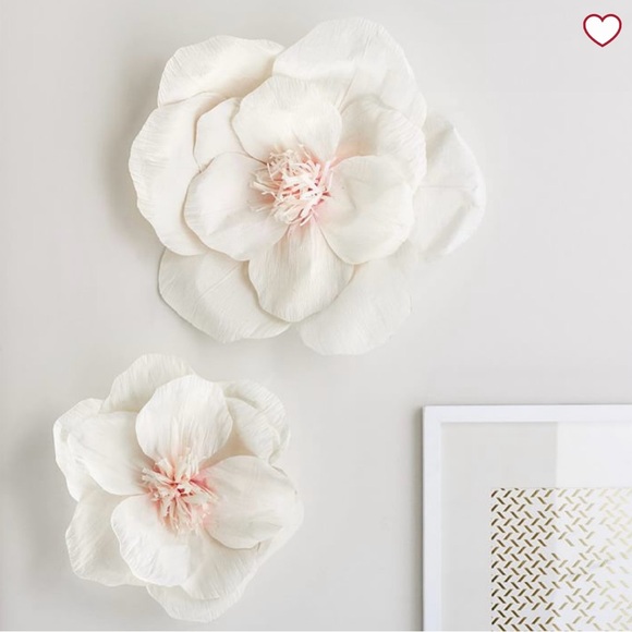 Pottery Barn Teen Wall Flowers - Picture 1 of 3